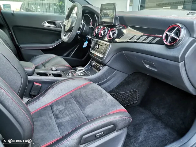 Mercedes-Benz GLA 45 AMG 4Matic Speedshift 7G-DCT - 18
