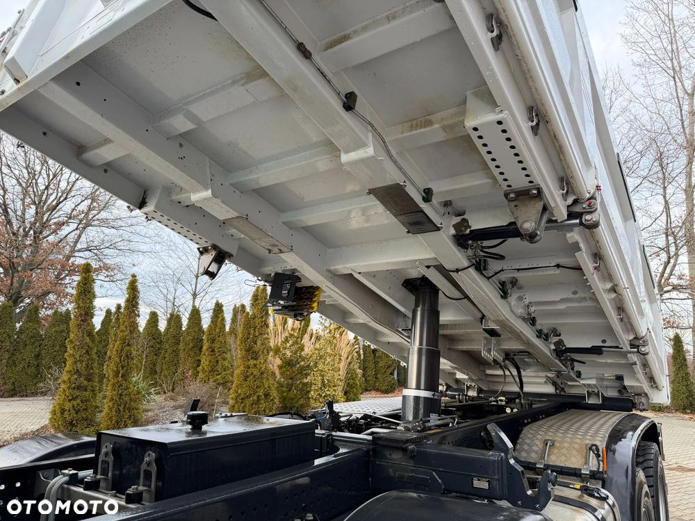 Mercedes-Benz AROCS 3548 8x4 WYWROTKA TRÓJSTRONNA Z BORDMATIKIEM - 13