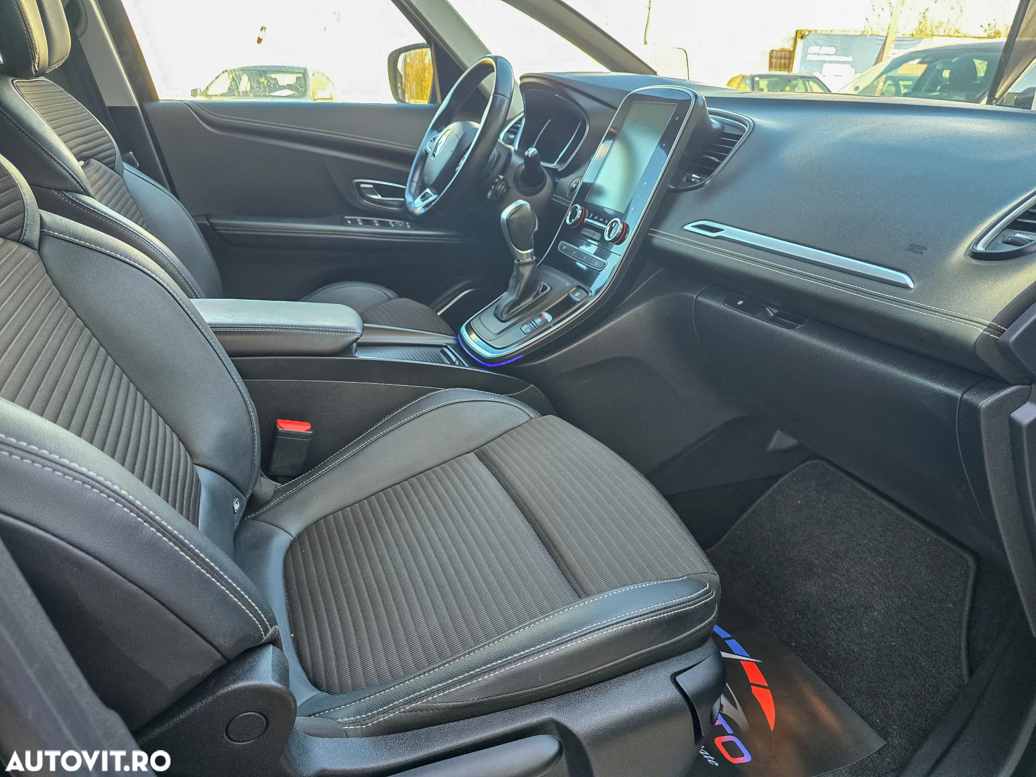 Renault Scenic ENERGY dCi 160 EDC BOSE EDITION - 12