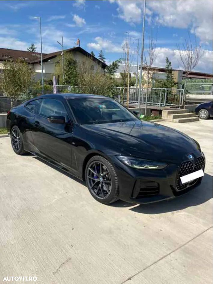 BMW M4 M440i xDrive - 1