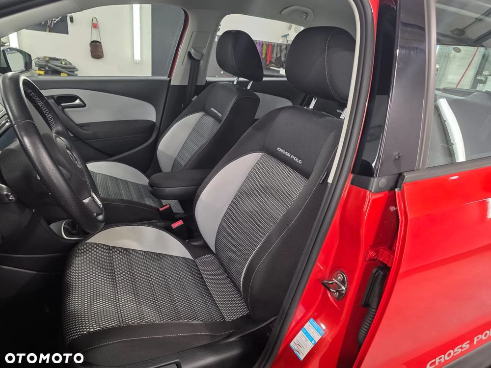 Volkswagen Polo Cross 1.4 16V - 37