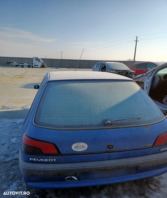 Usa fata dreapta Peugeot 306 1 [1993 - 1997] Hatchback 5-usi 1.4 MT ( - 4