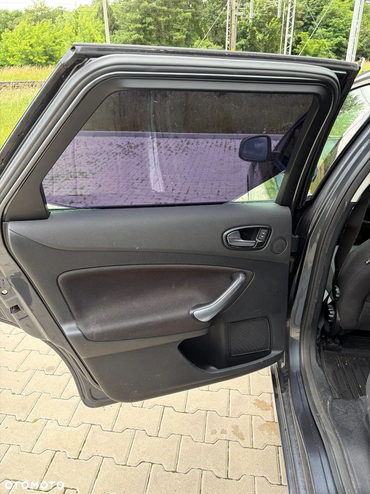 Ford Mondeo - 21