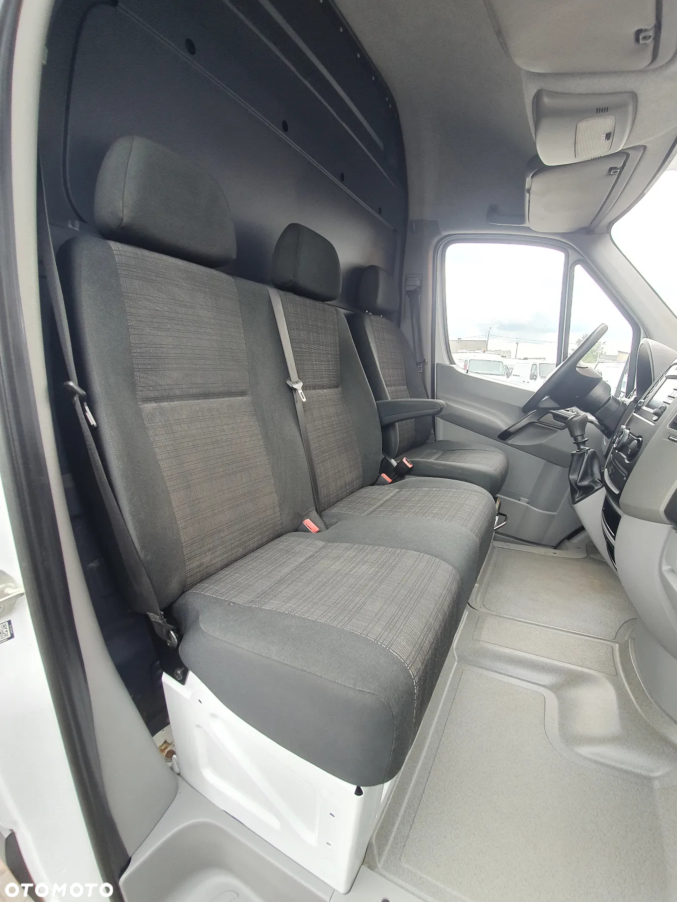 Mercedes-Benz SPRINTER - 15