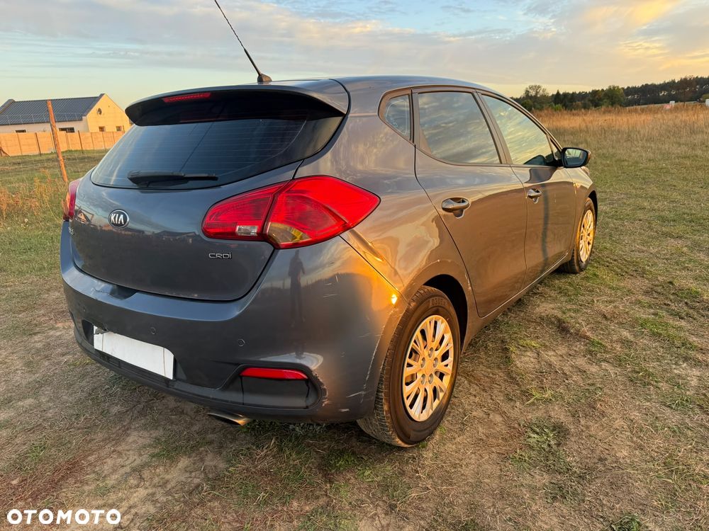 Kia Ceed 1.4 CRDi 90 Spirit - 23