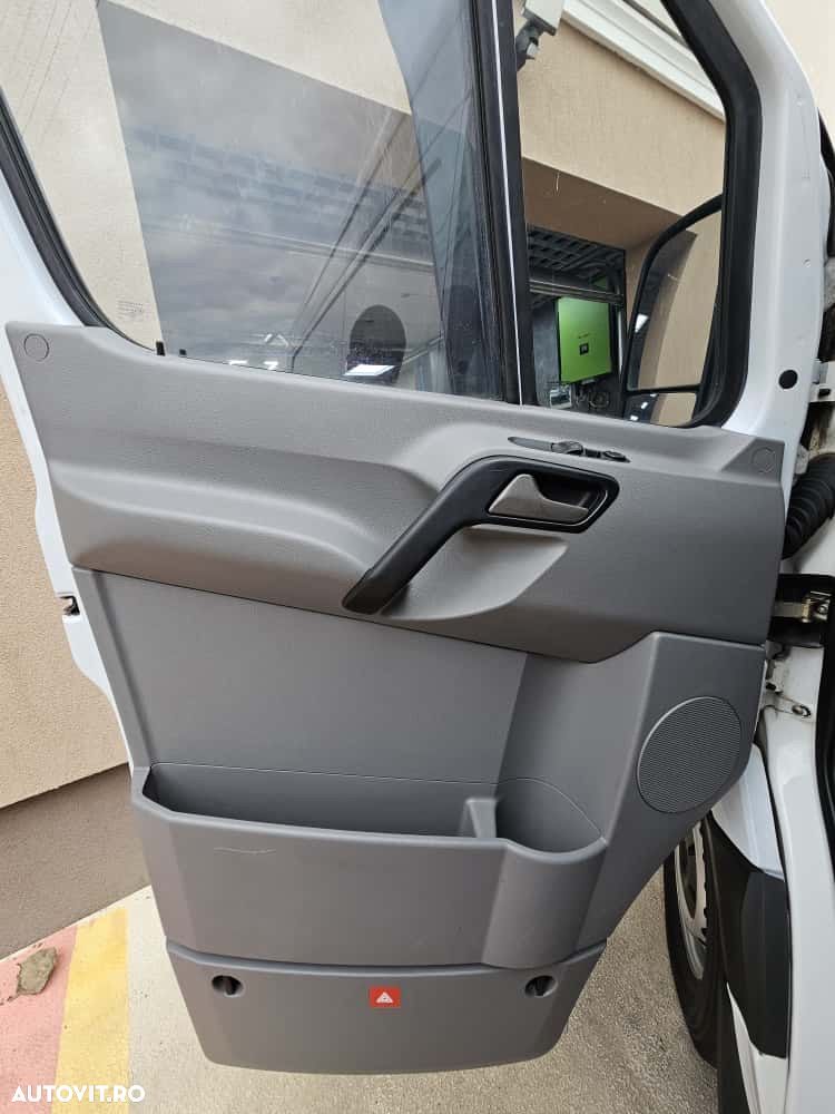 Mercedes-Benz Sprinter - 15