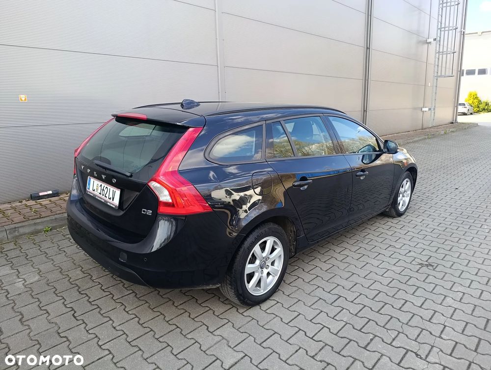 Volvo V60 D2 Edition Pro - 12