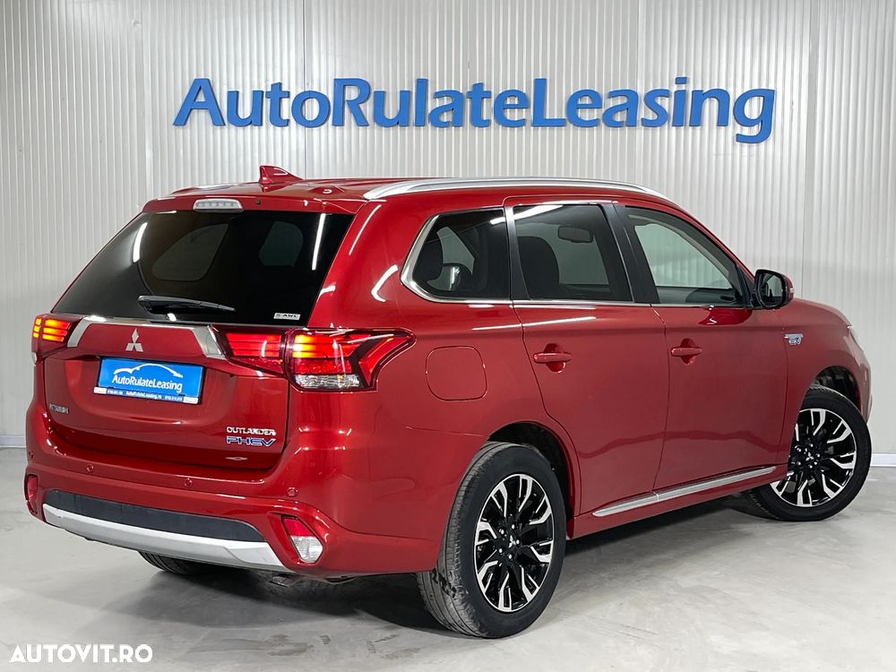 Mitsubishi Outlander 2.0 4WD Plus - 4
