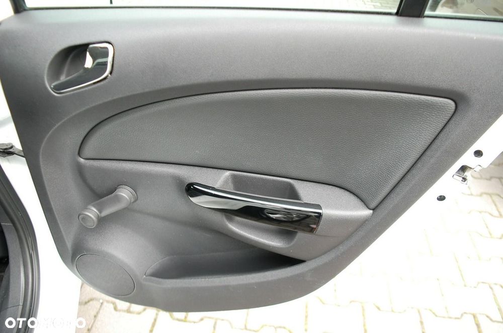 Opel Corsa - 31