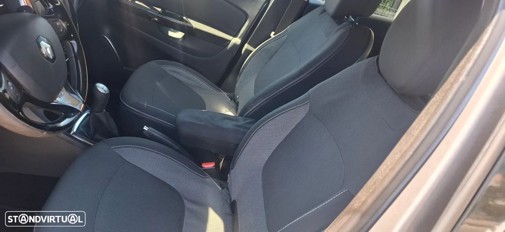 Renault Captur 1.5 dCi Exclusive - 27