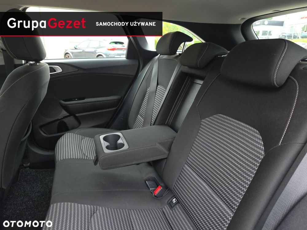 Kia Ceed 1.5 T-GDI M - 16