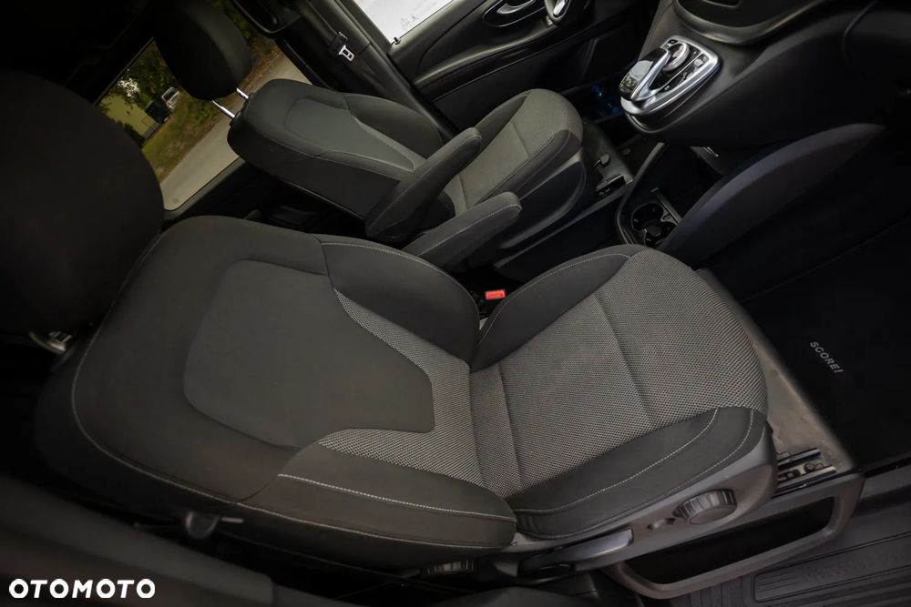 Mercedes-Benz Klasa V 250 d 4-Matic 7G-Tronic - 19