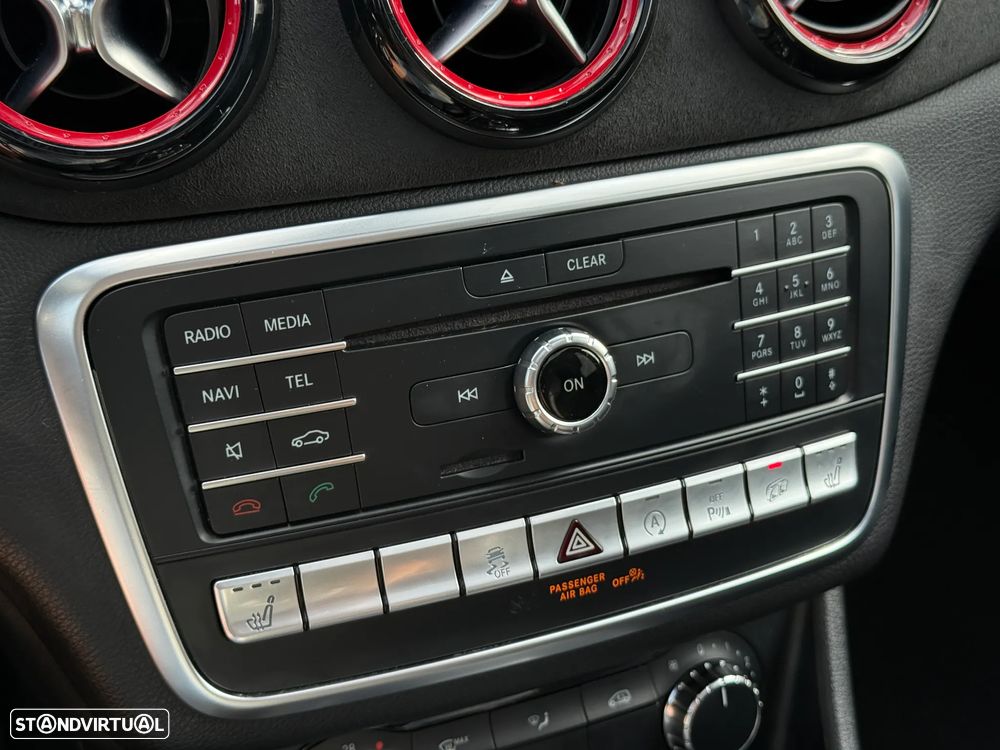 Mercedes-Benz CLA 45 AMG 4Matic Shooting Brake 7G-DCT - 15