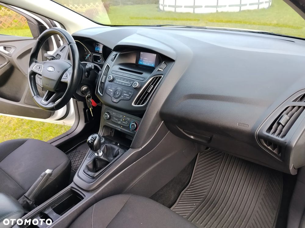Ford Focus 1.5 TDCi Trend - 16