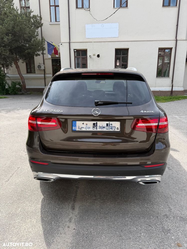 Mercedes-Benz GLC - 7