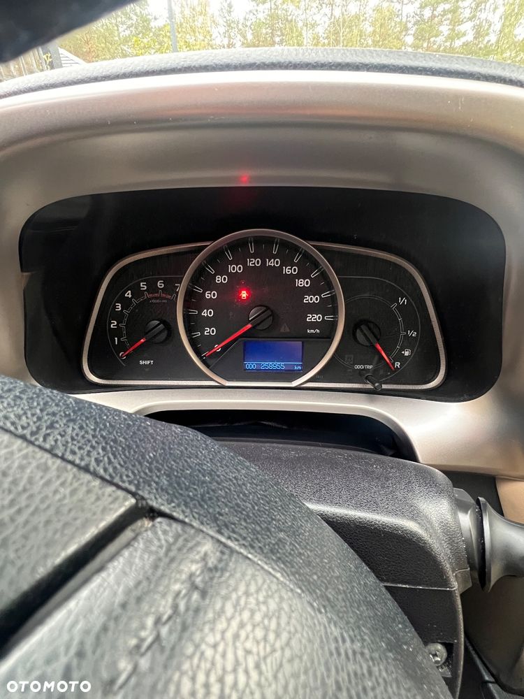 Toyota RAV4 2.0 D-4D Prestige - 10