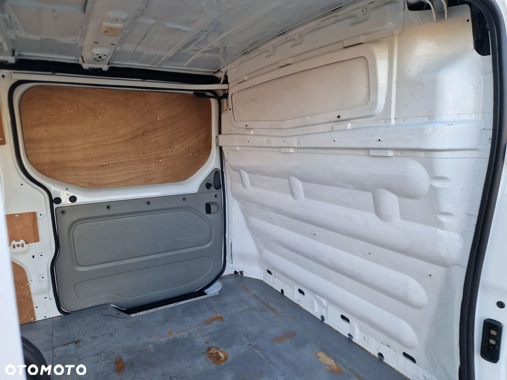 Renault TRAFIC - 40