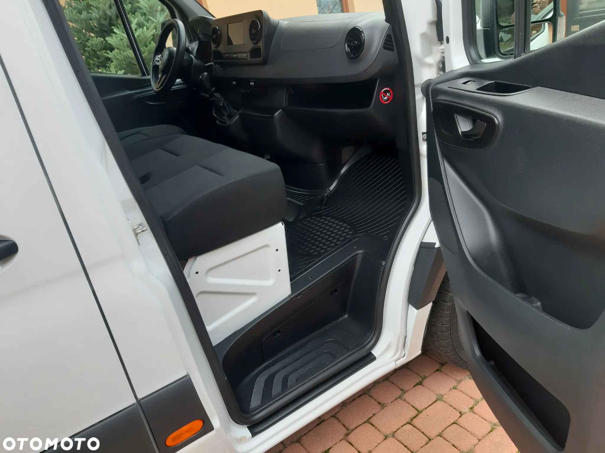 Mercedes-Benz Sprinter - 27