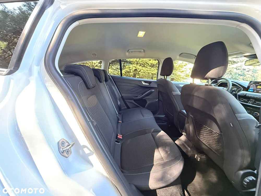 Ford Focus 1.0 EcoBoost Titanium - 33