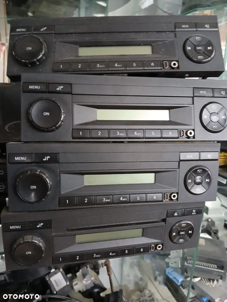 RADIO MERCEDES ACTROS MP4 - 1