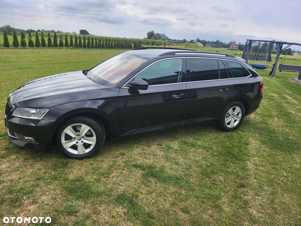Skoda Superb 2.0 TDI Ambition - 8