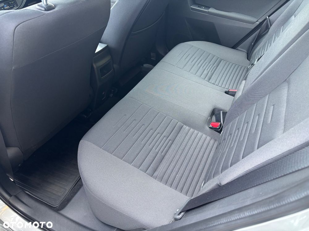 Toyota Auris 1.6 Premium MS - 18