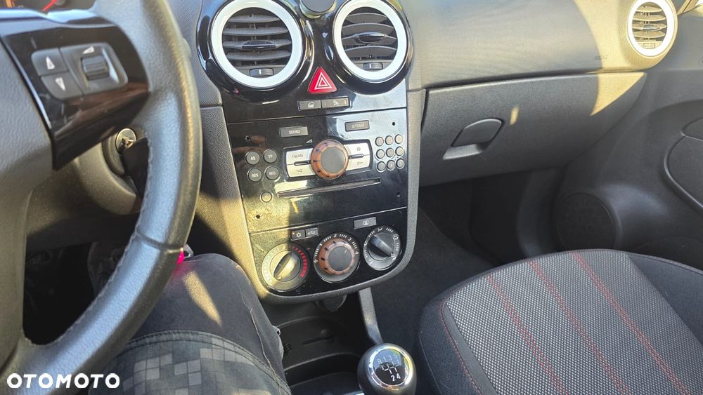 Opel Corsa 1.2 16V Enjoy - 28