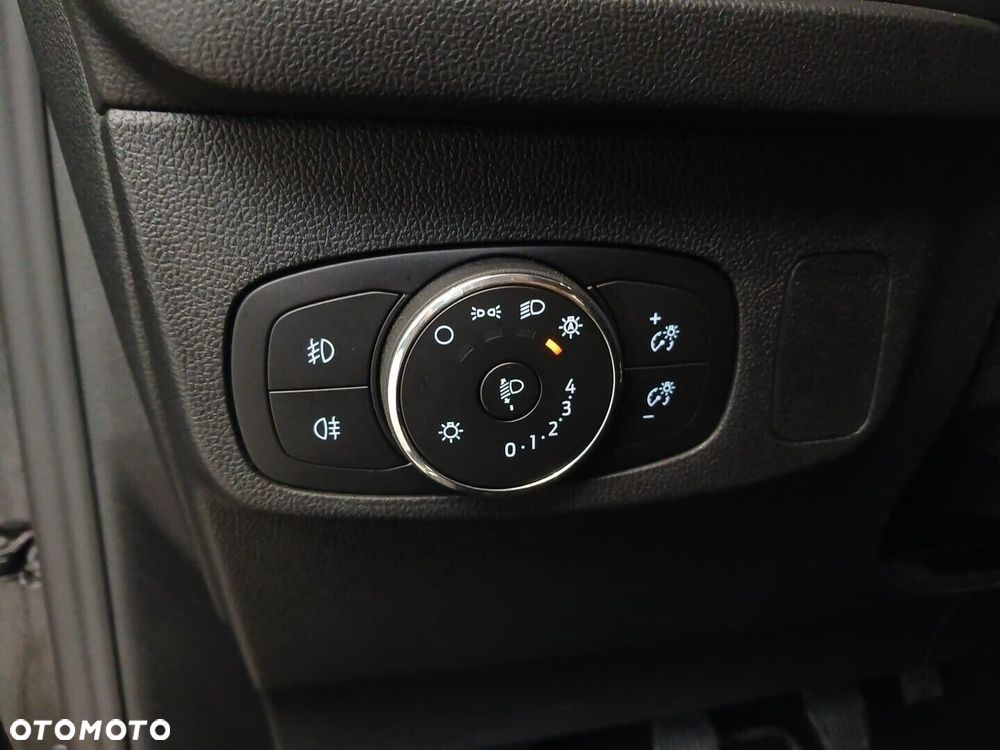 Ford Focus - 25