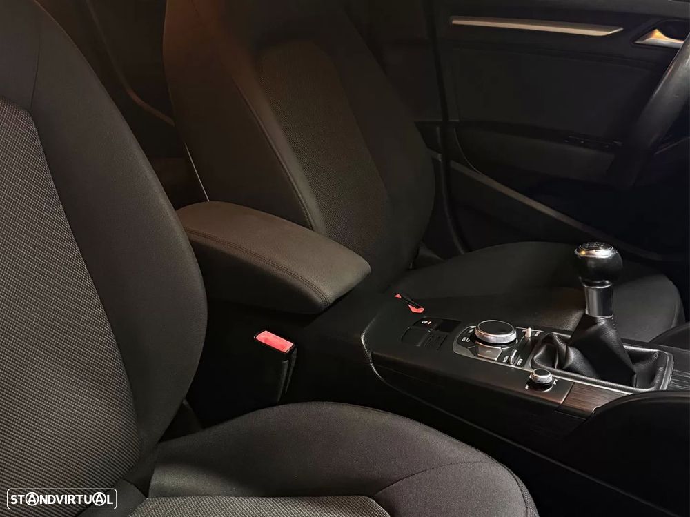 Audi A3 Limousine 1.6 TDI Sport - 16