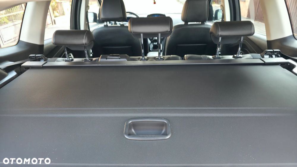 Ford Kuga 1.6 EcoBoost 2x4 Titanium - 23