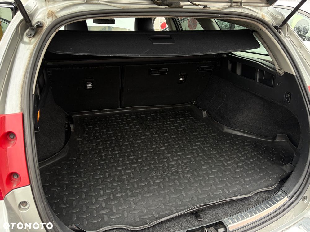 Toyota Auris - 26