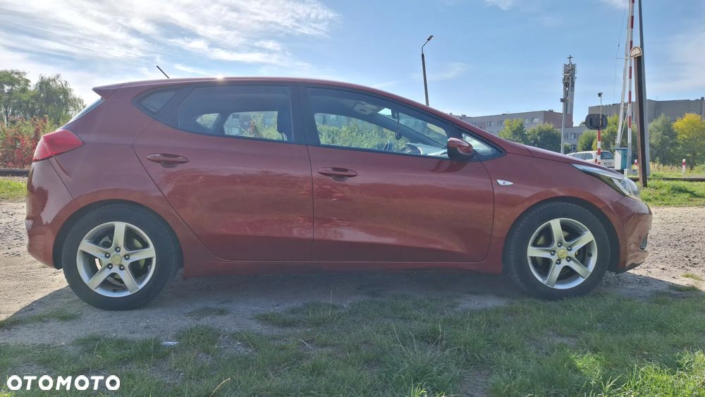 Kia Ceed 1.4 S - 6