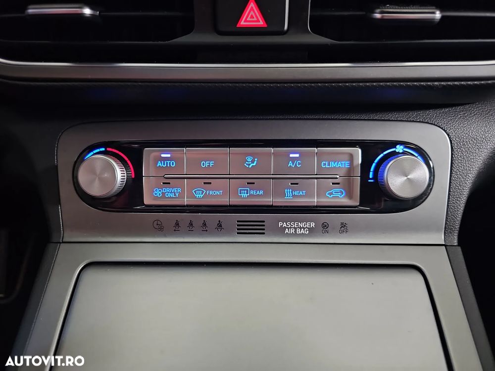 Hyundai KONA - 19