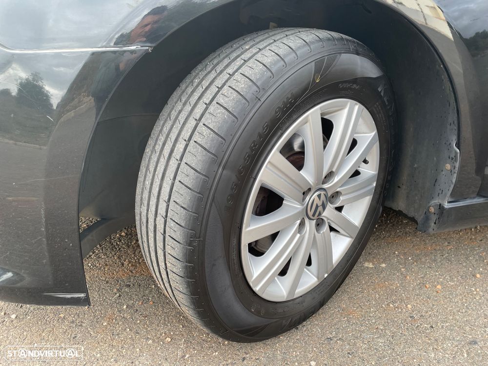 VW Golf 1.6 TDi Trendline BlueMotion - 10