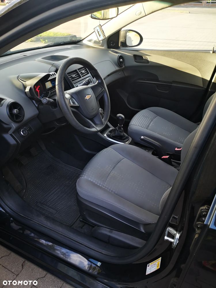 Chevrolet Aveo 2012 photo 5