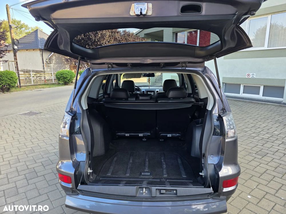 Mitsubishi Outlander 2.2 DI-D 4WD TC-SST Intense+ A05 - 8