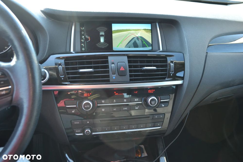 BMW X3 xDrive28i xLine - 11