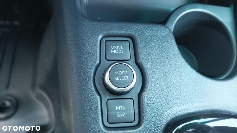 Toyota Hilux 2.8 D-4D mHEV Double Cab Invincible 4x4 - 31
