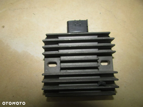 YAMAHA MT03 MT 03 REGULATOR NAPIĘCIA
