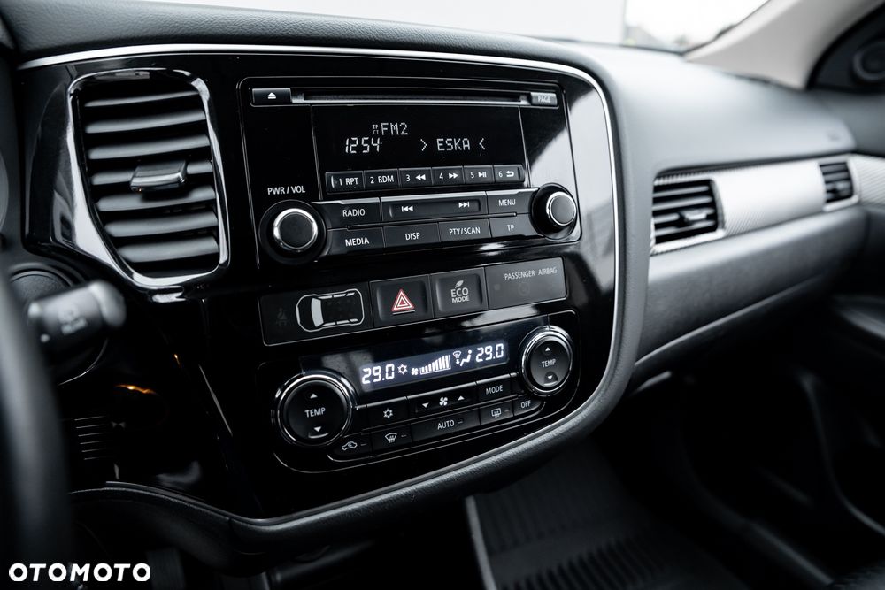 Mitsubishi Outlander 2.0 2WD Spirit - 26