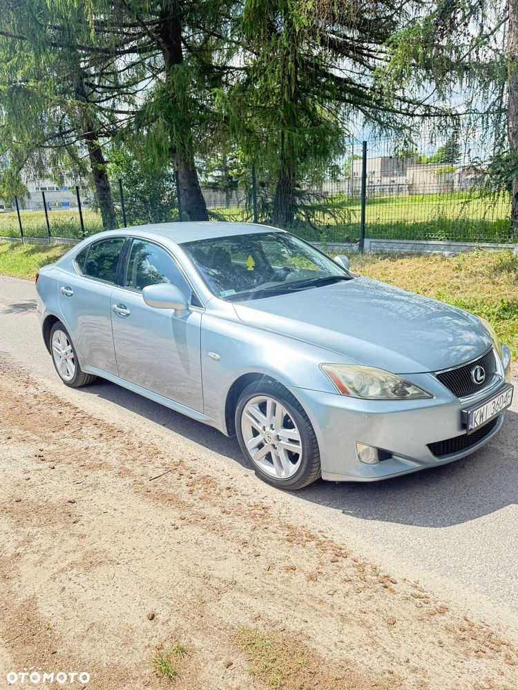 Lexus IS - 1