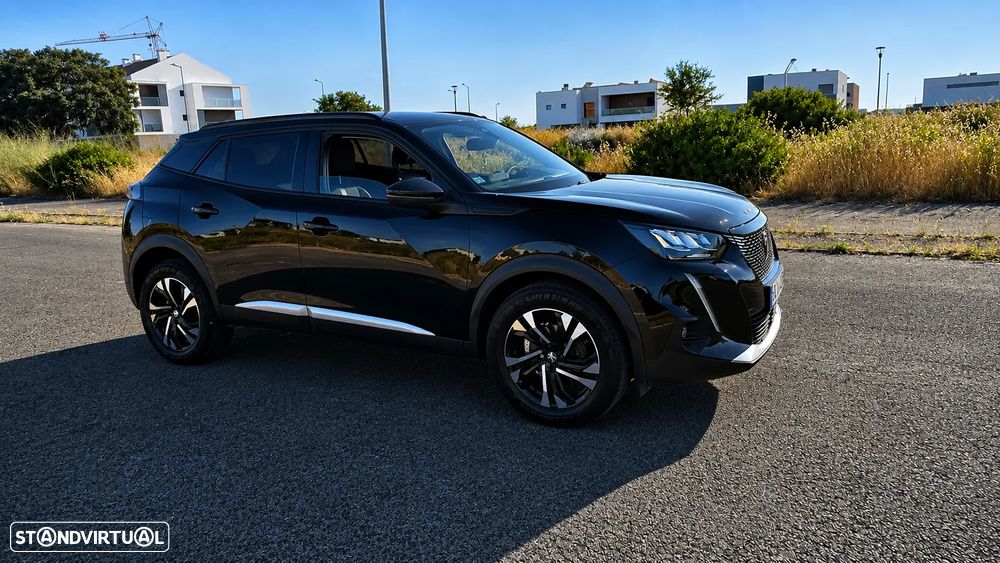 Peugeot 2008 1.2 PureTech Allure Pack - 4
