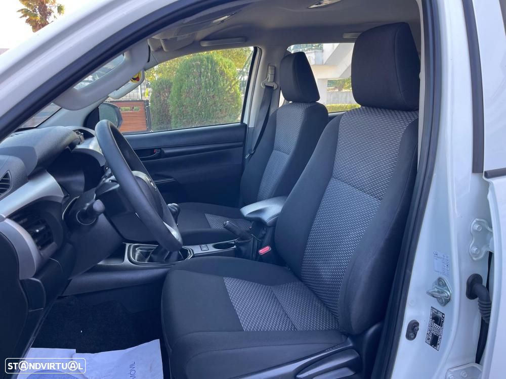 Toyota Hilux HILUX VIII 2.4D (150CV) - 10
