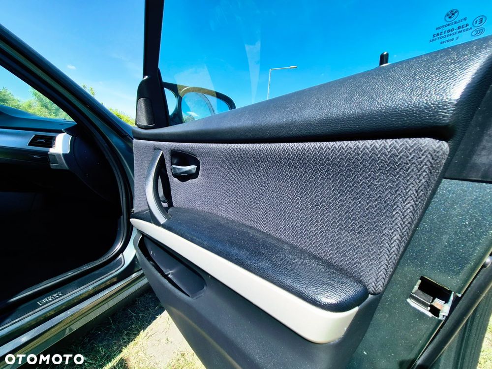 BMW Seria 3 320d DPF Edition Exclusive - 27