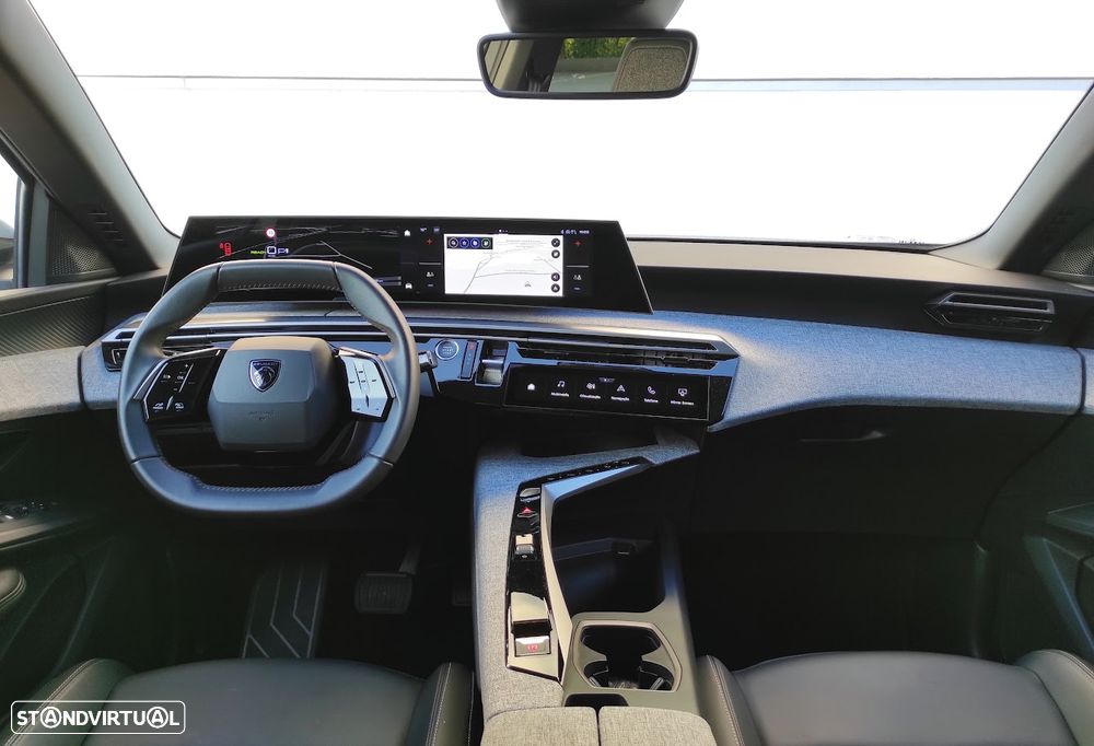 Peugeot E-3008 Allure - 17