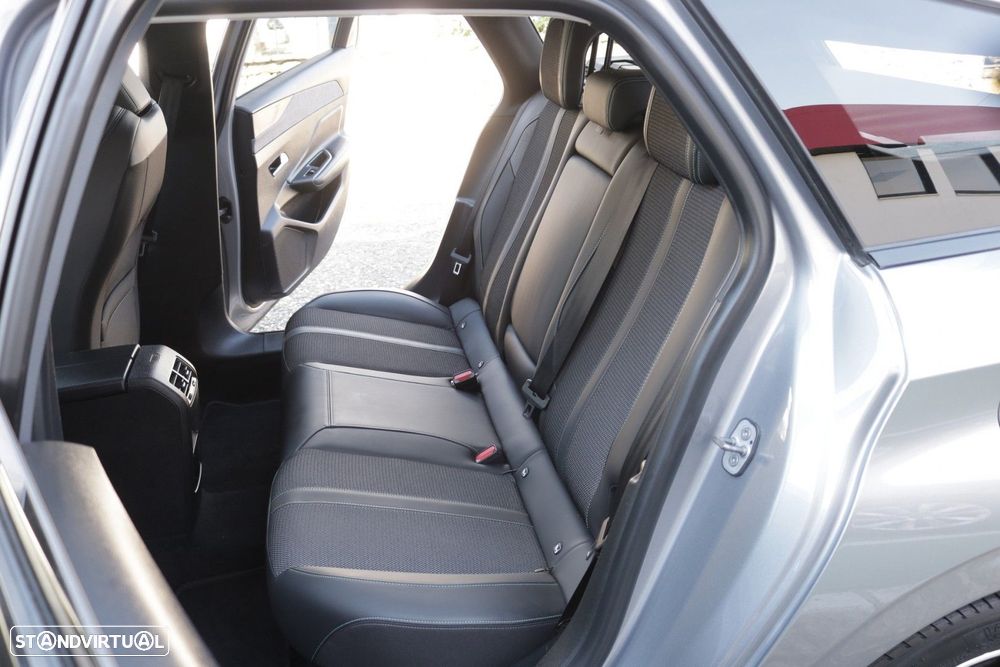 Peugeot 308 SW 1.6 Hybrid Allure Pack e-EAT8 - 29