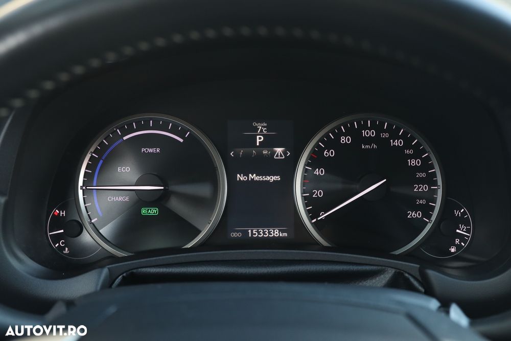 Lexus Seria NX 300h - 20
