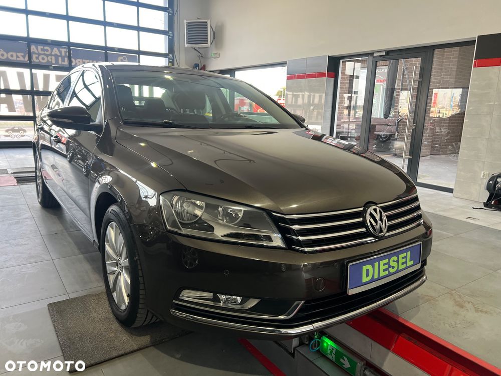 Volkswagen Passat 1.6 TDI (BlueMotion Technology) Comfortline - 11
