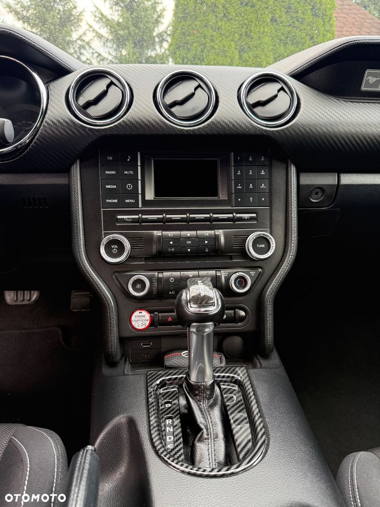 Ford Mustang 3.7 V6 - 11