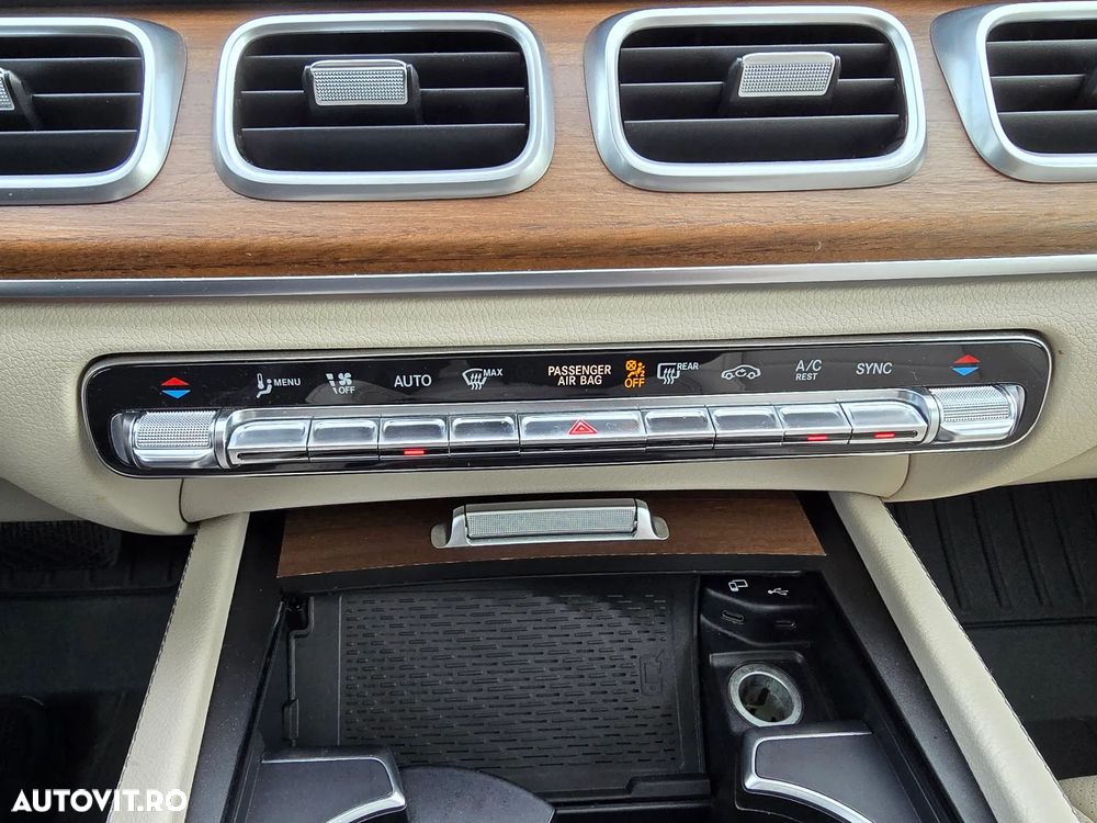 Mercedes-Benz GLE 300 d 4MATIC - 12